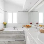 243-fully Renovated-puerto Banus Front Line Penthouse Apartament