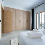 243-fully Renovated-puerto Banus Front Line Penthouse Marbella