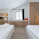 Apartament 243-fully Renovated-puerto Banus Front Line Penthouse