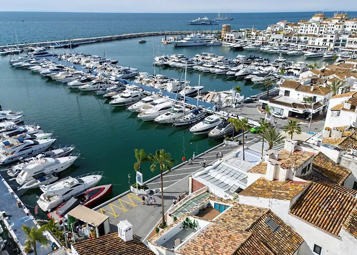公寓 243-fully Renovated-puerto Banus Front Line Penthouse 马尔韦利亚
