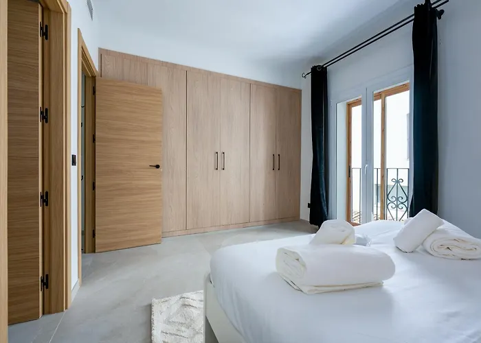 243-fully Renovated-puerto Banus Front Line Penthouse 马尔韦利亚