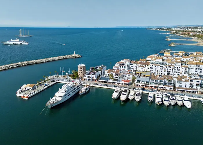 公寓 243-fully Renovated-puerto Banus Front Line Penthouse