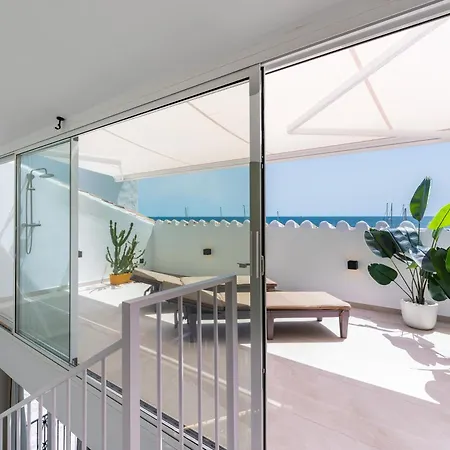 243-fully Renovated-puerto Banus Front Line Penthouse מארבלה