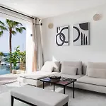 243-fully Renovated-puerto Banus Front Line Penthouse Lejlighed *