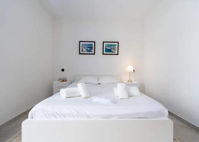 Appartamento 243-fully Renovated-puerto Banus Front Line Penthouse