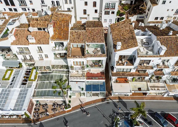 243-fully Renovated-puerto Banus Front Line Penthouse Appartamento