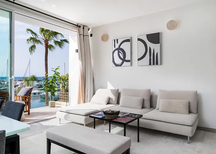 243-fully Renovated-puerto Banus Front Line Penthouse Appartamento *