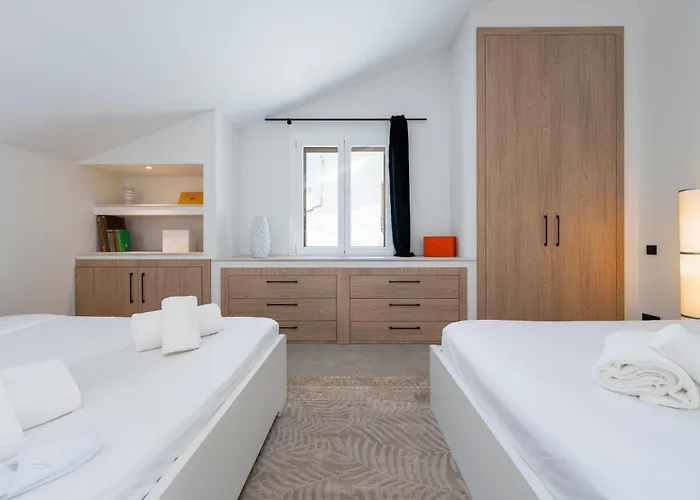 Lägenhet 243-fully Renovated-puerto Banus Front Line Penthouse